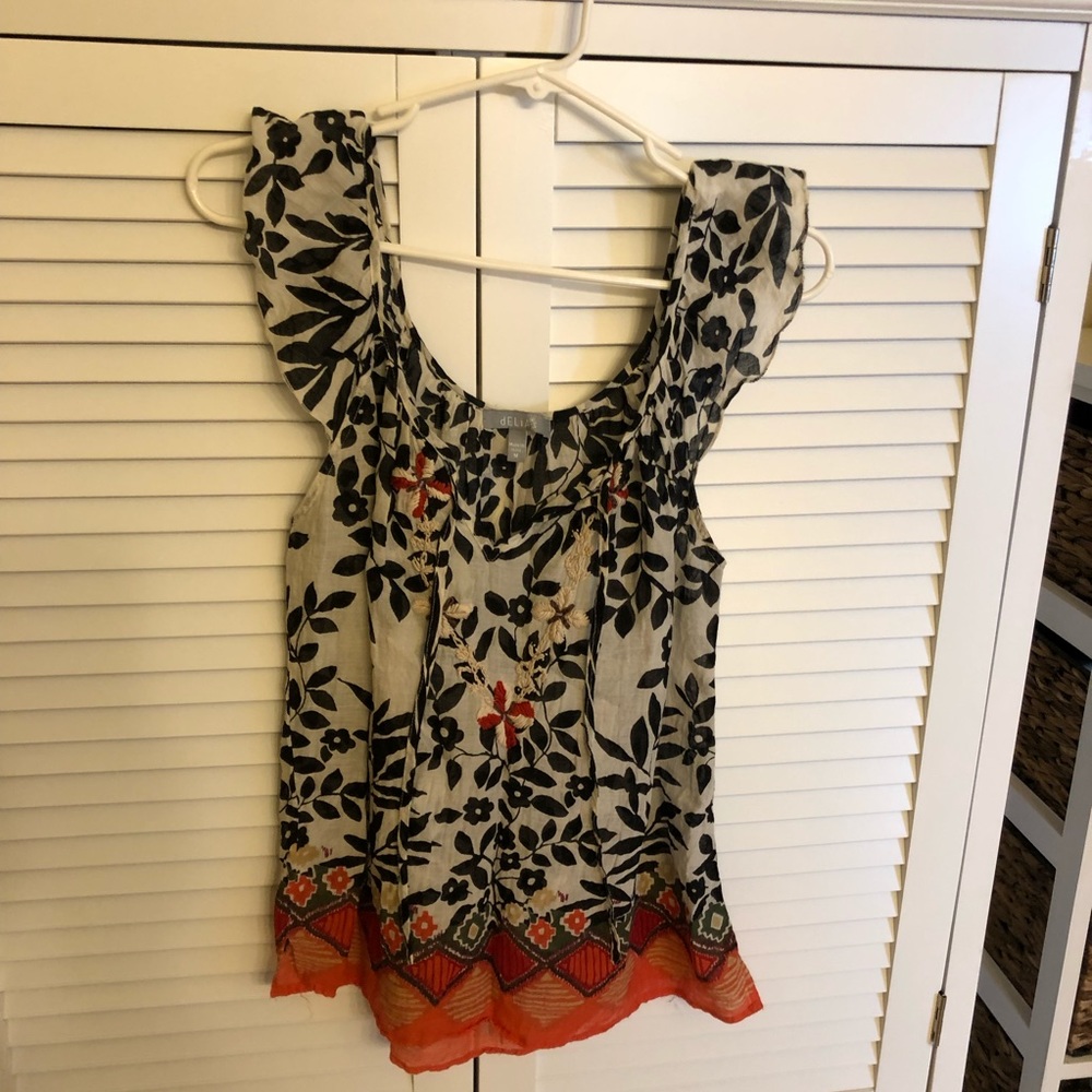 Delias multi colored top